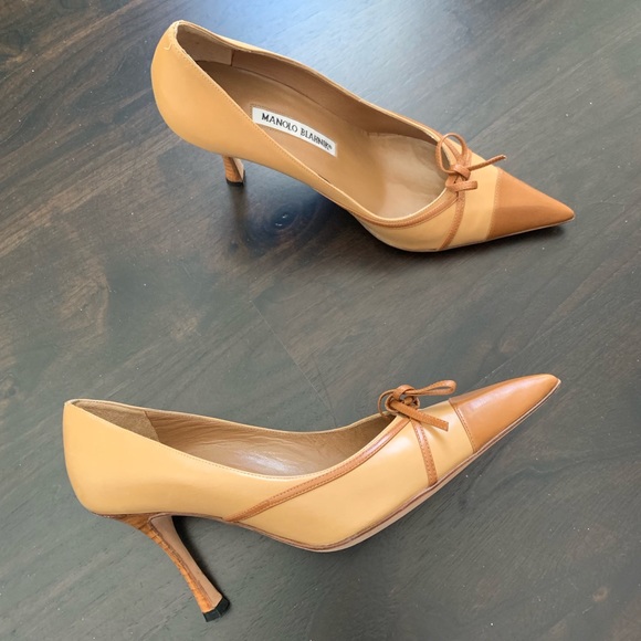 Manolo Blahnik Shoes - Manolo Blahnik Bow Tie Heels